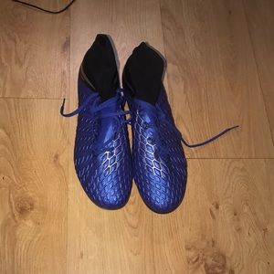 Hyper venom soccer cleats